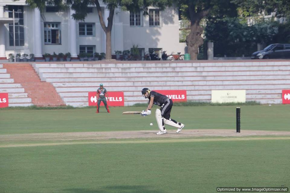 Match 3 - Doxa Knights won by 89 Runs (Group A)<br>
1st Innings --> Doxa Knights - 210/4 in 20.0 overs<br>
2nd Innings --> Doxa Panthers - 121/9 in 20.0 overs<br>
<br>
With Javed Khan's Man Of The Match performance (83 Runs, 2 Wickets) Knights sealed an easy victory over Panthers in their first clash. Amarjeet Sahni and Amit Sharma shone from the Panther's. Accolades from this matches are<br>
 <br>
- Man of the Match: Javed Khan<br>
- HAVELLS Maximum Sixes: Javed Khan<br>
- Hello Best Fielder: Anshuman Gupta<br>
- Supa Corn Maximum Wickets: Rahul V Kumar<br>
- Injali Economical Bowler: Javed Khan