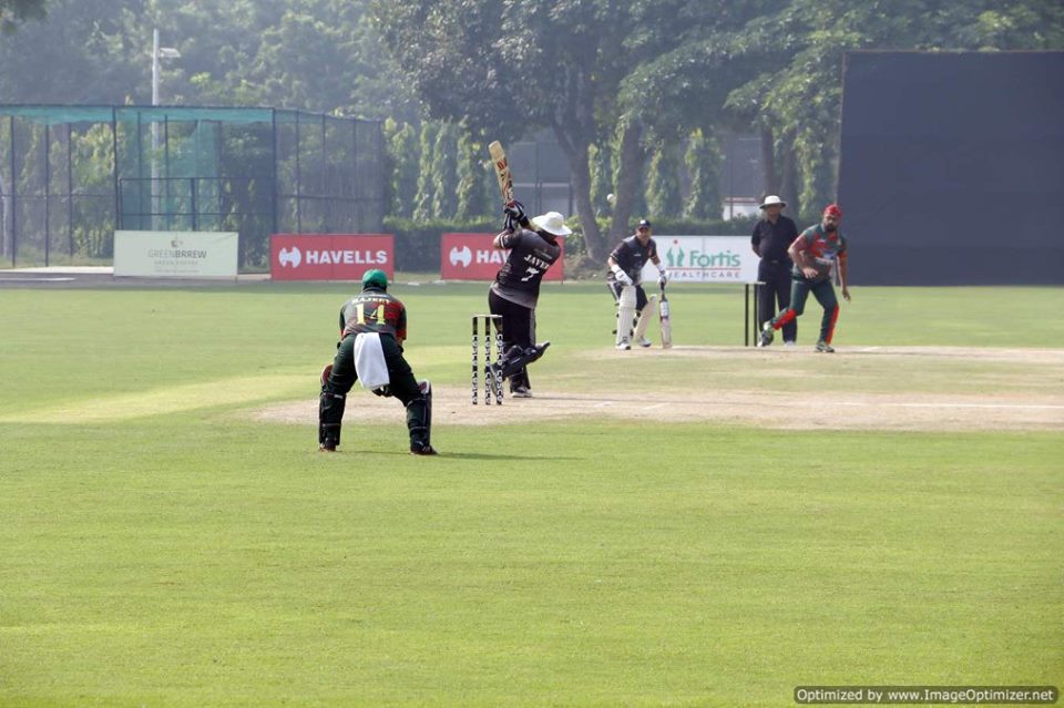 Match 3 - Doxa Knights won by 89 Runs (Group A)<br>
1st Innings --> Doxa Knights - 210/4 in 20.0 overs<br>
2nd Innings --> Doxa Panthers - 121/9 in 20.0 overs<br>
<br>
With Javed Khan's Man Of The Match performance (83 Runs, 2 Wickets) Knights sealed an easy victory over Panthers in their first clash. Amarjeet Sahni and Amit Sharma shone from the Panther's. Accolades from this matches are<br>
 <br>
- Man of the Match: Javed Khan<br>
- HAVELLS Maximum Sixes: Javed Khan<br>
- Hello Best Fielder: Anshuman Gupta<br>
- Supa Corn Maximum Wickets: Rahul V Kumar<br>
- Injali Economical Bowler: Javed Khan