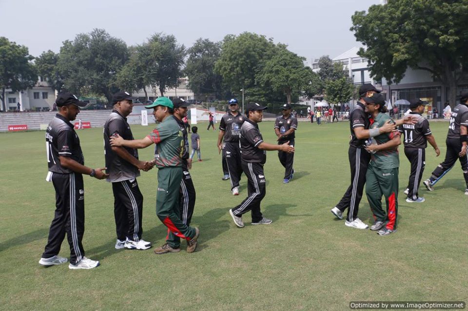 Match 3 - Doxa Knights won by 89 Runs (Group A)<br>
1st Innings --> Doxa Knights - 210/4 in 20.0 overs<br>
2nd Innings --> Doxa Panthers - 121/9 in 20.0 overs<br>
<br>
With Javed Khan's Man Of The Match performance (83 Runs, 2 Wickets) Knights sealed an easy victory over Panthers in their first clash. Amarjeet Sahni and Amit Sharma shone from the Panther's. Accolades from this matches are<br>
 <br>
- Man of the Match: Javed Khan<br>
- HAVELLS Maximum Sixes: Javed Khan<br>
- Hello Best Fielder: Anshuman Gupta<br>
- Supa Corn Maximum Wickets: Rahul V Kumar<br>
- Injali Economical Bowler: Javed Khan