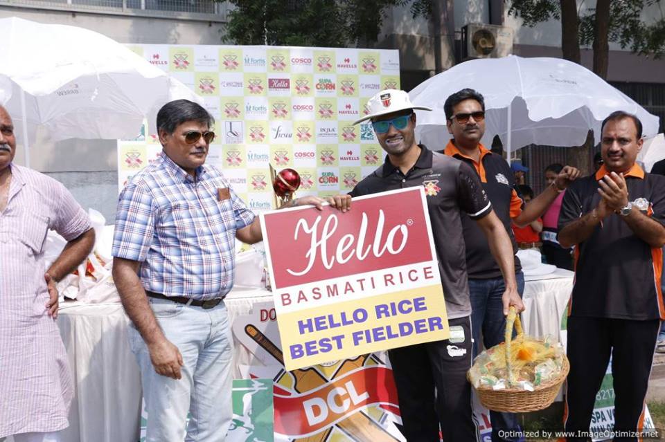 Match 3 - Doxa Knights won by 89 Runs (Group A)<br>
1st Innings --> Doxa Knights - 210/4 in 20.0 overs<br>
2nd Innings --> Doxa Panthers - 121/9 in 20.0 overs<br>
<br>
With Javed Khan's Man Of The Match performance (83 Runs, 2 Wickets) Knights sealed an easy victory over Panthers in their first clash. Amarjeet Sahni and Amit Sharma shone from the Panther's. Accolades from this matches are<br>
 <br>
- Man of the Match: Javed Khan<br>
- HAVELLS Maximum Sixes: Javed Khan<br>
- Hello Best Fielder: Anshuman Gupta<br>
- Supa Corn Maximum Wickets: Rahul V Kumar<br>
- Injali Economical Bowler: Javed Khan