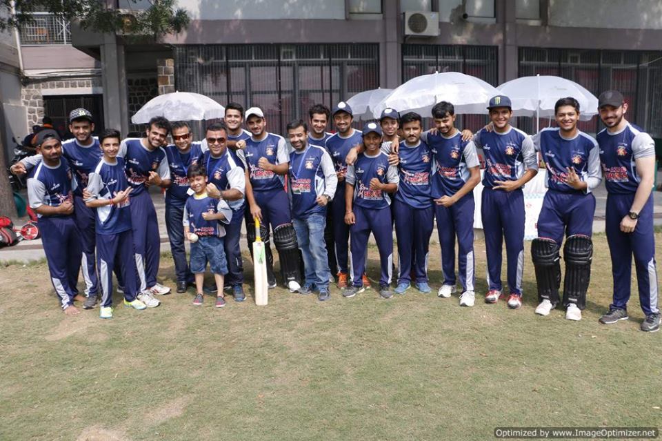 Match 4 - Doxa Raiders won by 7 Wickets (Group B)<br>
1st Innings --> Doxa Brats - 93/10 in 18.3 overs<br>
2nd Innings --> Doxa Raiders - 97/3 in 17.2 overs<br>
<br>
Brats struggled to put runs on the board for the Raiders to chase. Himalya (DOXA Brats) scored (25 runs, 1 wicket) more than 25% of the runs of the total. But Rahul Baweja (38* runs, 4 wickets) of Raiders turned, almost single handedly, the match in Raiders's side.<br>
<br>
- Man of the Match: Rahul Baweja<br>
- HAVELLS Maximum Sixes: Ritesh Gupta<br>
- Hello Best Fielder: Tarundeep Kohli<br>
- Supa Corn Maximum Wickets: Rahul Baweja<br>
- Injali Economical Bowler: Himalya Chauhan<br>
<br>
The MVPs of Knights and Raiders, Javed and Rahul respectively, are reigning on top 2 positions of 'Top All Rounders' of this tournament. They have taken a huge lead over others players in points. It will take some special efforts to take over these two wonderful players. <br>
<br>
Now all the teams are warmed up, Week 3 will give 3 teams the chance to stay put in the tournament and Knights will be gunning for another win <br>
<br>
Group A: DOXA Wizards vs DOXA Knights<br>
Group B: DOXA Strike Force vs DOXA Brats<br>
<br>
Wish you a great Sporting Weekend!