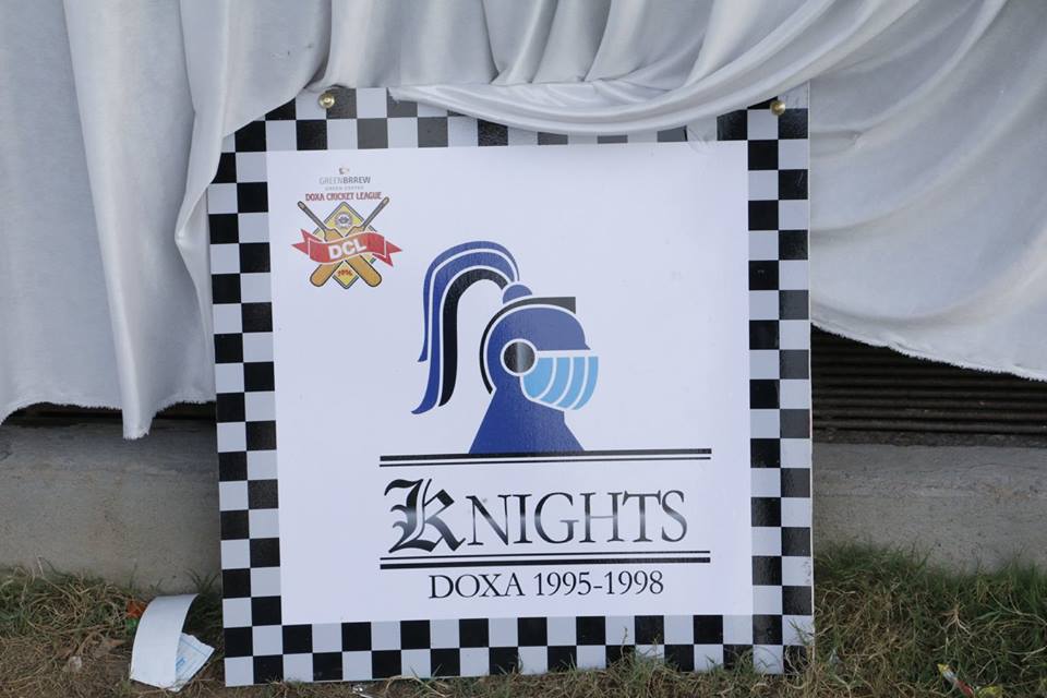 Match 5 - Doxa Knights won by 8 Wickets (Group A)<br>
1st Innings --> Doxa Wizards - 120/8 in 20.0 overs<br>
2nd Innings --> Doxa Knights - 122/2 in 10.1 overs<br>
<br>
With the help from a blistering 57 off 25 balls from Vishal Kapoor, the Doxa Knights were easily able to chase down a meager total of 121 in just over 10 overs. <br>
 <br>
- SPA Magic Man of the Match: Vishal Kapoor<br>
- HAVELLS Maximum Sixes: Anshuman Gupta<br>
- Hello Best Fielder: Varun Kumar<br>
- Supa Corn Maximum Wickets: Rajesh Gupta<br>
- Injla Economical Bowler: Prashant VKR