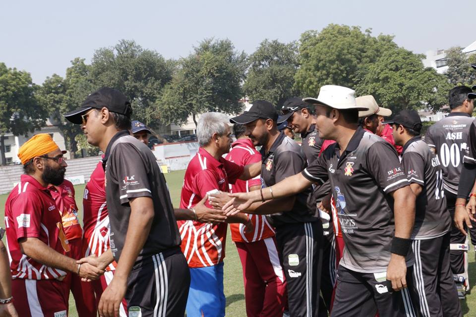 Match 5 - Doxa Knights won by 8 Wickets (Group A)<br>
1st Innings --> Doxa Wizards - 120/8 in 20.0 overs<br>
2nd Innings --> Doxa Knights - 122/2 in 10.1 overs<br>
<br>
With the help from a blistering 57 off 25 balls from Vishal Kapoor, the Doxa Knights were easily able to chase down a meager total of 121 in just over 10 overs. <br>
 <br>
- SPA Magic Man of the Match: Vishal Kapoor<br>
- HAVELLS Maximum Sixes: Anshuman Gupta<br>
- Hello Best Fielder: Varun Kumar<br>
- Supa Corn Maximum Wickets: Rajesh Gupta<br>
- Injla Economical Bowler: Prashant VKR