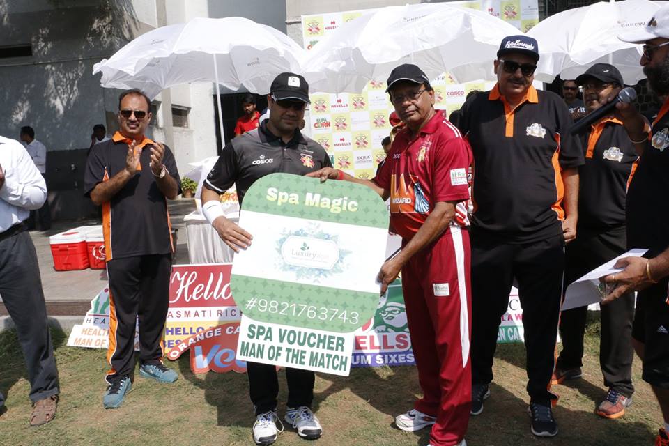 Match 5 - Doxa Knights won by 8 Wickets (Group A)<br>
1st Innings --> Doxa Wizards - 120/8 in 20.0 overs<br>
2nd Innings --> Doxa Knights - 122/2 in 10.1 overs<br>
<br>
With the help from a blistering 57 off 25 balls from Vishal Kapoor, the Doxa Knights were easily able to chase down a meager total of 121 in just over 10 overs. <br>
 <br>
- SPA Magic Man of the Match: Vishal Kapoor<br>
- HAVELLS Maximum Sixes: Anshuman Gupta<br>
- Hello Best Fielder: Varun Kumar<br>
- Supa Corn Maximum Wickets: Rajesh Gupta<br>
- Injla Economical Bowler: Prashant VKR