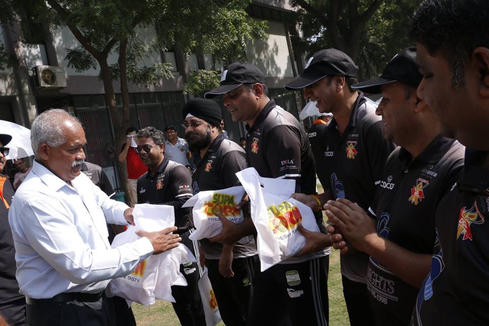 Match 5 - Doxa Knights won by 8 Wickets (Group A)<br>
1st Innings --> Doxa Wizards - 120/8 in 20.0 overs<br>
2nd Innings --> Doxa Knights - 122/2 in 10.1 overs<br>
<br>
With the help from a blistering 57 off 25 balls from Vishal Kapoor, the Doxa Knights were easily able to chase down a meager total of 121 in just over 10 overs. <br>
 <br>
- SPA Magic Man of the Match: Vishal Kapoor<br>
- HAVELLS Maximum Sixes: Anshuman Gupta<br>
- Hello Best Fielder: Varun Kumar<br>
- Supa Corn Maximum Wickets: Rajesh Gupta<br>
- Injla Economical Bowler: Prashant VKR