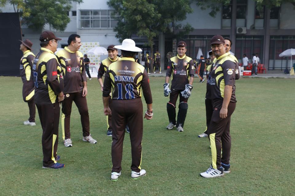 Match 7 - Doxa Devils won by 5 Wickets (Group A)<br>
1st Innings --> Doxa Panthers - 103/9 in 20 Overs<br>
2nd Innings --> Doxa Devils - 104/5 in 16 overs<br>
<br>
Kapil Manglani was the Player of the Match with his 6 wickets. The Panthers finished their innings at 103/9 which is chased down by the Devils fairly easily. The Devils have now won both their matches, but the Panthers stand at 0 points with no wins and are virtually out of the tournament. Soubhagya Mohan Kala was the top scorer for the Devils.<br>
<br>
- SPA Magic Man of the Match: Kapil Manglani<br>
- HAVELLS Maximum Sixes: Amarjit<br>
- Hello Rice Best Fielder: Praful Chauhan<br>
- Supa Corn Maximum Wickets: Kapil Manglani<br>
- Injla Economical Bowler: Praful Chauhan