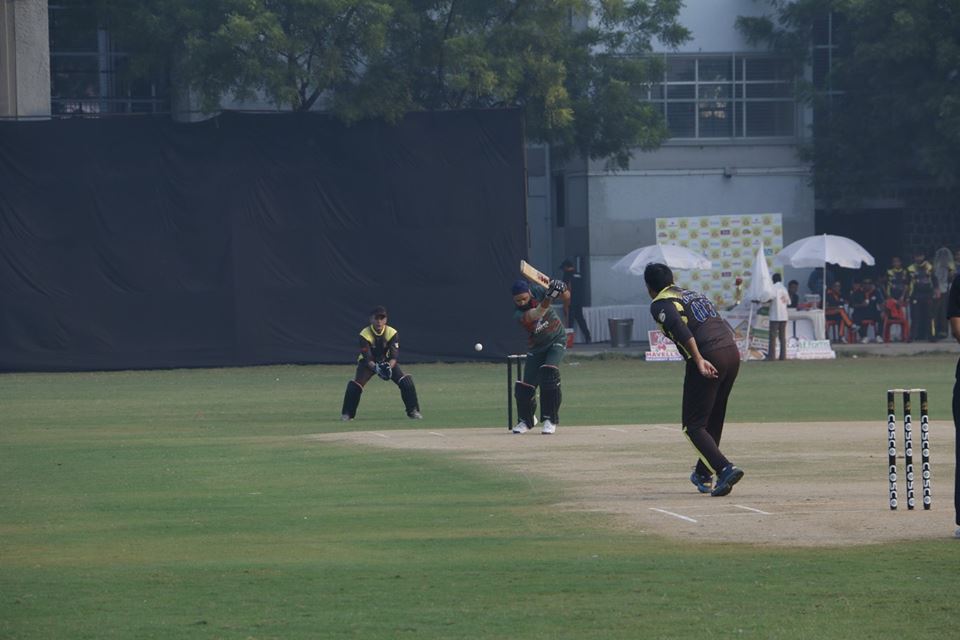 Match 7 - Doxa Devils won by 5 Wickets (Group A)<br>
1st Innings --> Doxa Panthers - 103/9 in 20 Overs<br>
2nd Innings --> Doxa Devils - 104/5 in 16 overs<br>
<br>
Kapil Manglani was the Player of the Match with his 6 wickets. The Panthers finished their innings at 103/9 which is chased down by the Devils fairly easily. The Devils have now won both their matches, but the Panthers stand at 0 points with no wins and are virtually out of the tournament. Soubhagya Mohan Kala was the top scorer for the Devils.<br>
<br>
- SPA Magic Man of the Match: Kapil Manglani<br>
- HAVELLS Maximum Sixes: Amarjit<br>
- Hello Rice Best Fielder: Praful Chauhan<br>
- Supa Corn Maximum Wickets: Kapil Manglani<br>
- Injla Economical Bowler: Praful Chauhan