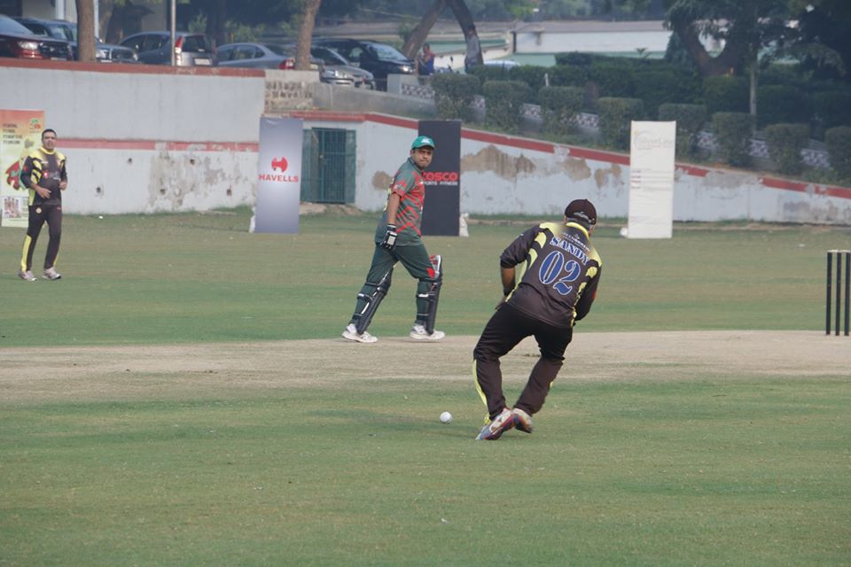 Match 7 - Doxa Devils won by 5 Wickets (Group A)<br>
1st Innings --> Doxa Panthers - 103/9 in 20 Overs<br>
2nd Innings --> Doxa Devils - 104/5 in 16 overs<br>
<br>
Kapil Manglani was the Player of the Match with his 6 wickets. The Panthers finished their innings at 103/9 which is chased down by the Devils fairly easily. The Devils have now won both their matches, but the Panthers stand at 0 points with no wins and are virtually out of the tournament. Soubhagya Mohan Kala was the top scorer for the Devils.<br>
<br>
- SPA Magic Man of the Match: Kapil Manglani<br>
- HAVELLS Maximum Sixes: Amarjit<br>
- Hello Rice Best Fielder: Praful Chauhan<br>
- Supa Corn Maximum Wickets: Kapil Manglani<br>
- Injla Economical Bowler: Praful Chauhan