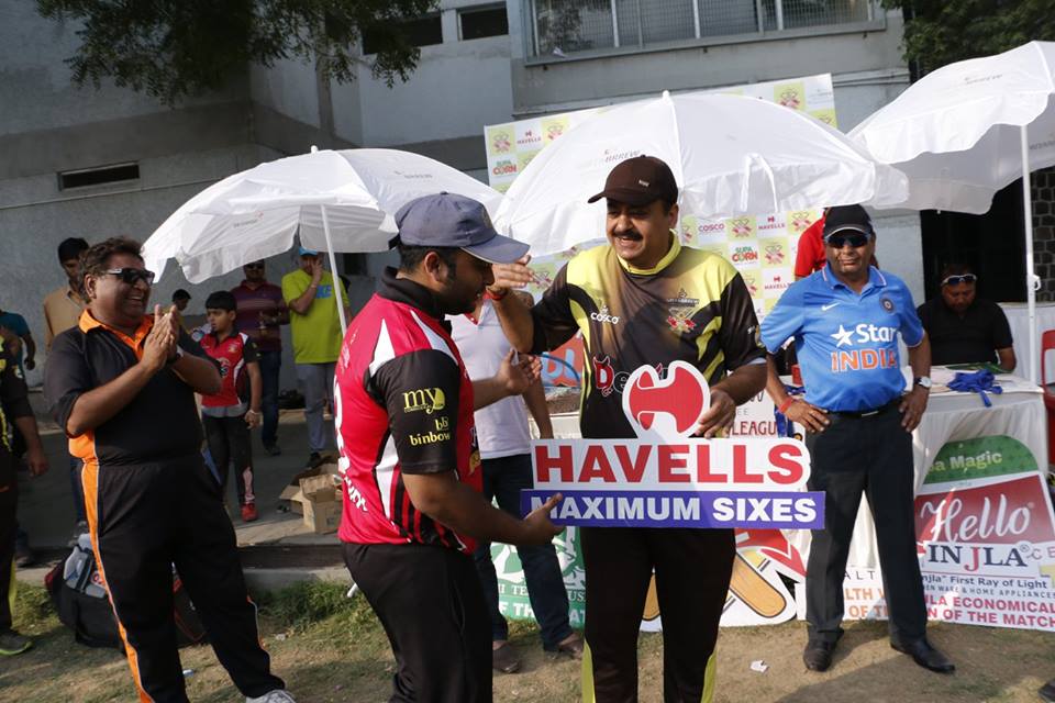 Match 8 - Doxa Pythons won by 5 runs (Group B)<br>
1st Innings --> Doxa Pythons - 151/5 in 20 Overs<br>
2nd Innings --> Doxa Raiders - 146/8 in 20 overs<br>
<br>
Jatin Arora was the top scorer for the Pythons with a 50 off 42 balls, with support from Priyank Massey and Gaurav Trivedi. Raiders gave a good fight chasing the total, the contribution mainly from Rahul Baweja. In the end, Apratim Chauhan's quick 3 wickets in 2 wickets did the job for the Pythons.<br>
<br>
- SPA Magic Man of the Match : Jatin Arora<br>
- HAVELLS Maximum Sixes : Rachit Dewan<br>
- Hello Rice Best Fielder : Gaurav Trivedi<br>
- Supa Corn Maximum Wickets : Apratim Chauhan<br>
- Injla Economical Bowler : Samir Chaudhary<br>
<br>
The Doxa Devils are now comfortable with their 6 points in Group A. They are assured of the qualification along with the Doxa Knights. In Group B however, it is still wide-open. Do check out our mailer on Thursday, explaining all the possible outcomes of Group B.<br>
<br>
Here are the two fixtures for Week 5 to be held on 6th November 2016, after the Diwali break.<br>
<br>
Group A: DOXA Wizards vs DOXA Panthers<br>
Group B: DOXA Strike Force vs DOXA Raiders<br>
<br>
Wish you a great Diwali Weekend!