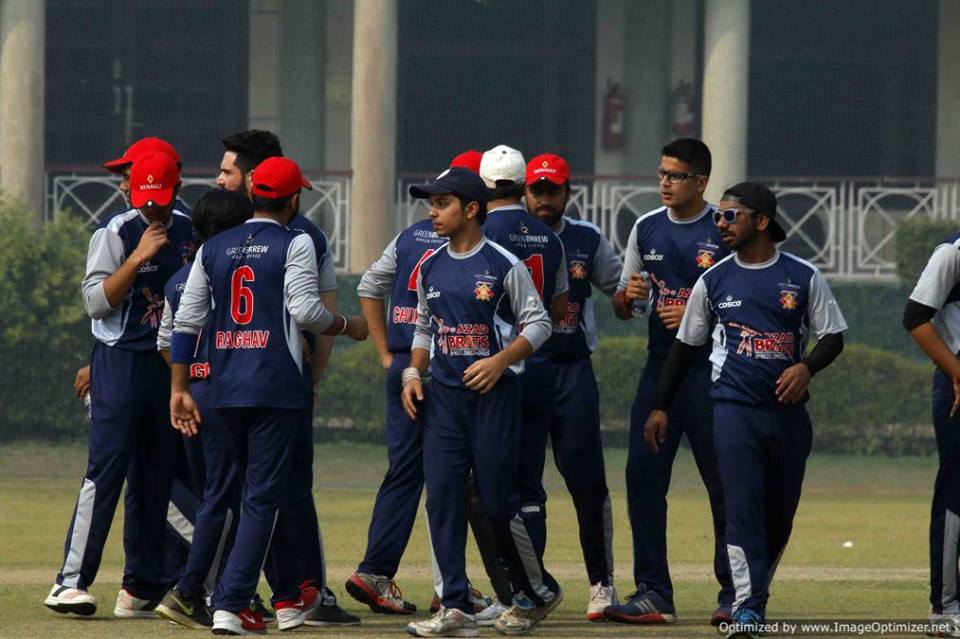Semi-Final 1 - Doxa Knights vs Doxa Brats<br>
1st Innings -> Doxa Brats -  142/8 in 20.0 overs<br>
2nd Innings -> Doxa Knights - 147/6 in 20.0 overs<br>
<br>
The match started with Doxa Brats' batting innings first. They were able to reach a respectable total of 142 runs, thanks mainly to Himalya Chauhan's innings of 36. In the Knights' innings, Knights had a good start thanks to Ravi Chopra and Varun Kumar, but after a few wickets which included two run-outs, the match was won by Vishal Kapoor for the Knights, who played a blistering innings of 77.<br>
<br>
- Delhi Test House Man of the Match : Vishal Kapoor<br>
- HAVELLS Maximum Sixes : Vishal Kapoor<br>
- Hello Rice Best Fielder : Aradhya Shandilya<br>
- Supa Corn Maximum Wickets : Javed Khan<br>
- Injla Economical Bowler : Chirag Sharma