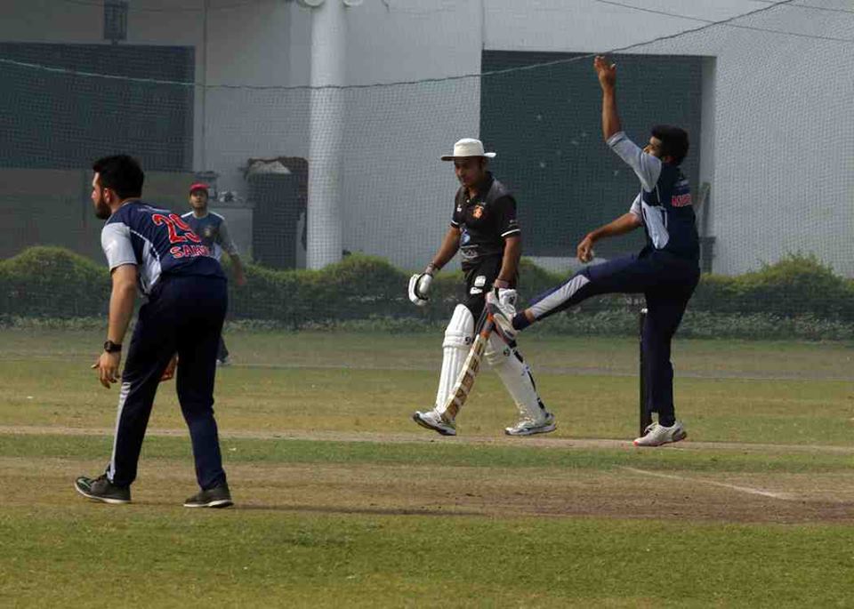 Semi-Final 1 - Doxa Knights vs Doxa Brats<br>
1st Innings -> Doxa Brats -  142/8 in 20.0 overs<br>
2nd Innings -> Doxa Knights - 147/6 in 20.0 overs<br>
<br>
The match started with Doxa Brats' batting innings first. They were able to reach a respectable total of 142 runs, thanks mainly to Himalya Chauhan's innings of 36. In the Knights' innings, Knights had a good start thanks to Ravi Chopra and Varun Kumar, but after a few wickets which included two run-outs, the match was won by Vishal Kapoor for the Knights, who played a blistering innings of 77.<br>
<br>
- Delhi Test House Man of the Match : Vishal Kapoor<br>
- HAVELLS Maximum Sixes : Vishal Kapoor<br>
- Hello Rice Best Fielder : Aradhya Shandilya<br>
- Supa Corn Maximum Wickets : Javed Khan<br>
- Injla Economical Bowler : Chirag Sharma
