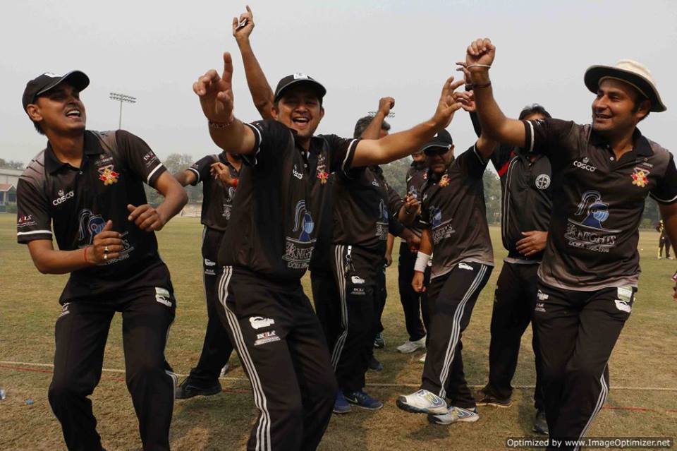 Semi-Final 1 - Doxa Knights vs Doxa Brats<br>
1st Innings -> Doxa Brats -  142/8 in 20.0 overs<br>
2nd Innings -> Doxa Knights - 147/6 in 20.0 overs<br>
<br>
The match started with Doxa Brats' batting innings first. They were able to reach a respectable total of 142 runs, thanks mainly to Himalya Chauhan's innings of 36. In the Knights' innings, Knights had a good start thanks to Ravi Chopra and Varun Kumar, but after a few wickets which included two run-outs, the match was won by Vishal Kapoor for the Knights, who played a blistering innings of 77.<br>
<br>
- Delhi Test House Man of the Match : Vishal Kapoor<br>
- HAVELLS Maximum Sixes : Vishal Kapoor<br>
- Hello Rice Best Fielder : Aradhya Shandilya<br>
- Supa Corn Maximum Wickets : Javed Khan<br>
- Injla Economical Bowler : Chirag Sharma