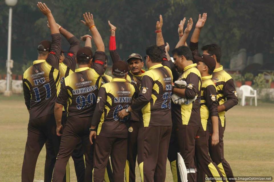 Semi-Final 2 - Doxa Raiders vs Doxa Devils<br>
1st Innings -> Doxa Raiders -  205/4 in 20.0 overs<br>
2nd Innings -> Doxa Devils - 108/10 in 14.4 overs<br>
<br>
Officially the 3rd highest total of the tournament, the Brats scored 205 in the first innings of the 2nd Semi-Final, thanks mainly to Karan Trivedi's exceptionally aggressive innings and Ritesh Gupta's fast paced knock. Both of them got a half-century (Scorecard). The Devils' innings started well,thanks to Prafull Chauhan's quick half-century, but collapsed very quickly thereafter. <br>
<br>
- Delhi Test House Man of the Match : Karan Trivedi<br>
- HAVELLS Maximum Sixes : Karan Trivedi<br>
- Hello Rice Best Fielder : Rachit Dewan<br>
- Supa Corn Maximum Wickets : Rahul Baweja<br>
- Injla Economical Bowler : Manish Agarwal<br>
<br>
With only one match to go, as of after the semi-finals, the top 5 all-rounders in the tournament are lead by players of the Raiders and the Knights. Rahul Baweja (Raiders) and Karan Trivedi (Raiders) lead with 524 and 473 points respectively. <br>
<br>
In the top Batsmen stats, Vishal Kapoor (Knights), Ritesh Gupta (Raiders) and Karan Trivedi (Raiders) are 1-2-3 with 309, 281 and 255 points respectively. <br>
<br>
Whereas in the top bowlers stat, Rahul Baweja (Raiders) leads with 360 points, next is Kapil Manglani (Devils) with 332 and third is Sameer Chaudhry (Raiders) with 287 points. There is a lot to achieve in the individual stats. <br>
<br>
The Final would be held on the 20th of November at the St. Xaviers School. <br>
<br>
The Final - Doxa Knights vs Doxa Raiders<br>
<br>
Wish you a great Sporting Weekend!
