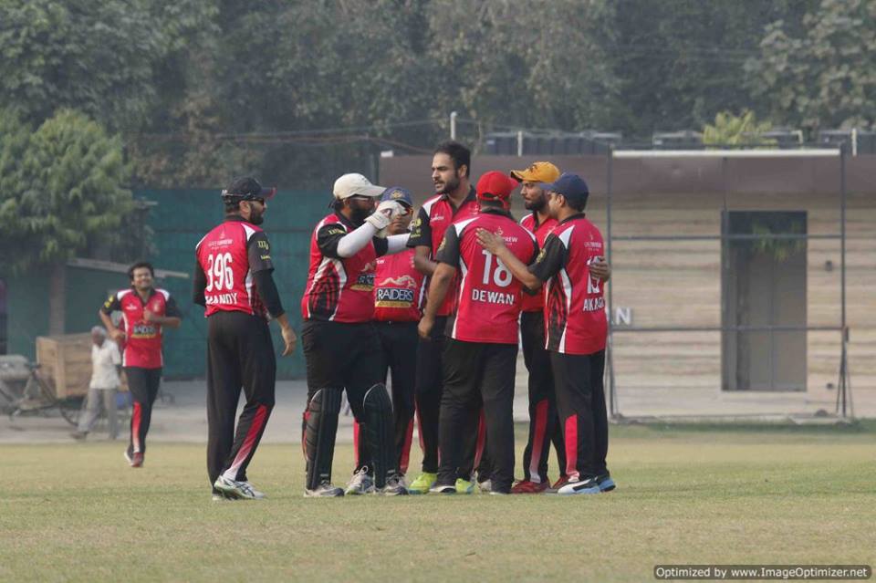 Semi-Final 2 - Doxa Raiders vs Doxa Devils<br>
1st Innings -> Doxa Raiders -  205/4 in 20.0 overs<br>
2nd Innings -> Doxa Devils - 108/10 in 14.4 overs<br>
<br>
Officially the 3rd highest total of the tournament, the Brats scored 205 in the first innings of the 2nd Semi-Final, thanks mainly to Karan Trivedi's exceptionally aggressive innings and Ritesh Gupta's fast paced knock. Both of them got a half-century (Scorecard). The Devils' innings started well,thanks to Prafull Chauhan's quick half-century, but collapsed very quickly thereafter. <br>
<br>
- Delhi Test House Man of the Match : Karan Trivedi<br>
- HAVELLS Maximum Sixes : Karan Trivedi<br>
- Hello Rice Best Fielder : Rachit Dewan<br>
- Supa Corn Maximum Wickets : Rahul Baweja<br>
- Injla Economical Bowler : Manish Agarwal<br>
<br>
With only one match to go, as of after the semi-finals, the top 5 all-rounders in the tournament are lead by players of the Raiders and the Knights. Rahul Baweja (Raiders) and Karan Trivedi (Raiders) lead with 524 and 473 points respectively. <br>
<br>
In the top Batsmen stats, Vishal Kapoor (Knights), Ritesh Gupta (Raiders) and Karan Trivedi (Raiders) are 1-2-3 with 309, 281 and 255 points respectively. <br>
<br>
Whereas in the top bowlers stat, Rahul Baweja (Raiders) leads with 360 points, next is Kapil Manglani (Devils) with 332 and third is Sameer Chaudhry (Raiders) with 287 points. There is a lot to achieve in the individual stats. <br>
<br>
The Final would be held on the 20th of November at the St. Xaviers School. <br>
<br>
The Final - Doxa Knights vs Doxa Raiders<br>
<br>
Wish you a great Sporting Weekend!