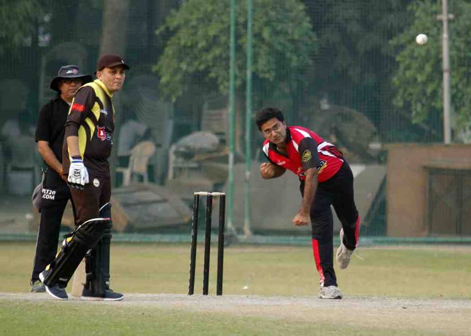 Semi-Final 2 - Doxa Raiders vs Doxa Devils<br>
1st Innings -> Doxa Raiders -  205/4 in 20.0 overs<br>
2nd Innings -> Doxa Devils - 108/10 in 14.4 overs<br>
<br>
Officially the 3rd highest total of the tournament, the Brats scored 205 in the first innings of the 2nd Semi-Final, thanks mainly to Karan Trivedi's exceptionally aggressive innings and Ritesh Gupta's fast paced knock. Both of them got a half-century (Scorecard). The Devils' innings started well,thanks to Prafull Chauhan's quick half-century, but collapsed very quickly thereafter. <br>
<br>
- Delhi Test House Man of the Match : Karan Trivedi<br>
- HAVELLS Maximum Sixes : Karan Trivedi<br>
- Hello Rice Best Fielder : Rachit Dewan<br>
- Supa Corn Maximum Wickets : Rahul Baweja<br>
- Injla Economical Bowler : Manish Agarwal<br>
<br>
With only one match to go, as of after the semi-finals, the top 5 all-rounders in the tournament are lead by players of the Raiders and the Knights. Rahul Baweja (Raiders) and Karan Trivedi (Raiders) lead with 524 and 473 points respectively. <br>
<br>
In the top Batsmen stats, Vishal Kapoor (Knights), Ritesh Gupta (Raiders) and Karan Trivedi (Raiders) are 1-2-3 with 309, 281 and 255 points respectively. <br>
<br>
Whereas in the top bowlers stat, Rahul Baweja (Raiders) leads with 360 points, next is Kapil Manglani (Devils) with 332 and third is Sameer Chaudhry (Raiders) with 287 points. There is a lot to achieve in the individual stats. <br>
<br>
The Final would be held on the 20th of November at the St. Xaviers School. <br>
<br>
The Final - Doxa Knights vs Doxa Raiders<br>
<br>
Wish you a great Sporting Weekend!