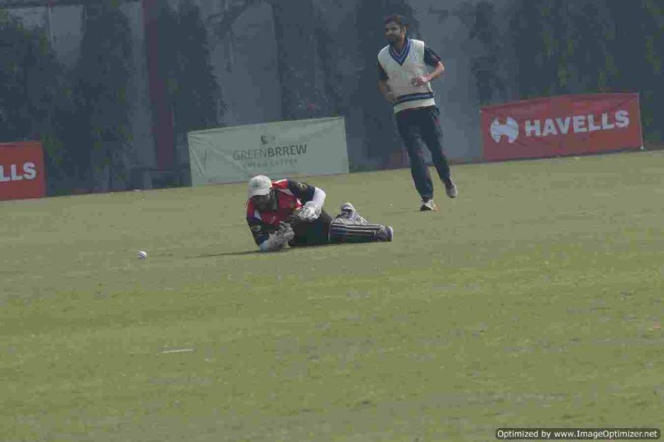 Final - Doxa Knights vs Doxa Raiders<br>
1st Innings -> Doxa Knights -  110/10 in 19.2 overs<br>
2nd Innings -> Doxa Raiders - 130/10 in 19.5 overs<br>
<br>
The Raiders batted first. They had a relatively decent start of the innings, with both their openers Mandeep Singh Rekhi and Ritesh Gupta scoring the 3rd highest and the highest runs in the innings respectively. For the Knights, Ash Gupta and Ajay Kumar both took 3 wickets.<br>
<br>
In the Knights' innings, Ash Gupta started the innings very well and put 44 runs on the board, but he was not supported by anyone on the other end. Prashant Vijay Kumar tried to resurrect the innings but his innings was short lived. In the end they were bowled out 20 runs short of the target. For the Raiders, Sameer Chaudhry took 4 wickets and Shourya Gopal took 3 wickets to help them lift the title.<br>
<br>
- Delhi Test House Man of the Match : Anshuman Gupta (Ash Gupta)<br>
- HAVELLS Maximum Sixes : Karan Trivedi<br>
- Hello Rice Best Fielder : Tarundeep Singh Kohli and Shourya Gopal<br>
- Supa Corn Maximum Wickets : Sameer Chaudhry<br>
- Injla Economical Bowler : Ajay Kumar<br>
<br>
With an astounding performance in the final, Ash Gupta took the top spot in the Top All-round performers with a total of 593 points (333 batting points, 190 Bowling Points and 70 Fielding Points).<br>
<br>
In the top Batsmen stats too, Ash Gupta took over as the best batsman in the tournament with 172 runs in tournament and highest number of 4's with 24. <br>
<br>
In the top bowlers stat, with a brilliant performance in the final, Sameer Chaudhry took over as the best bowler of the tournament. By the end, he had 12 wickets to his name with an economy of 5.08.<br>
<br>
This is it folks. We hope to serve you again in the future. Till then, keep bragging about your statistics among your friends and family.