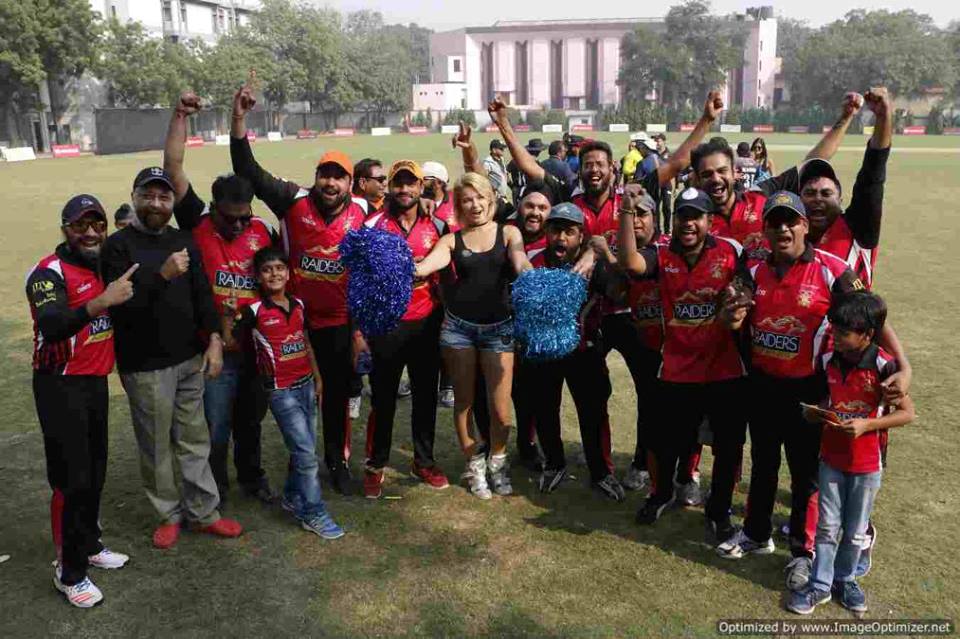 Final - Doxa Knights vs Doxa Raiders<br>
1st Innings -> Doxa Knights -  110/10 in 19.2 overs<br>
2nd Innings -> Doxa Raiders - 130/10 in 19.5 overs<br>
<br>
The Raiders batted first. They had a relatively decent start of the innings, with both their openers Mandeep Singh Rekhi and Ritesh Gupta scoring the 3rd highest and the highest runs in the innings respectively. For the Knights, Ash Gupta and Ajay Kumar both took 3 wickets.<br>
<br>
In the Knights' innings, Ash Gupta started the innings very well and put 44 runs on the board, but he was not supported by anyone on the other end. Prashant Vijay Kumar tried to resurrect the innings but his innings was short lived. In the end they were bowled out 20 runs short of the target. For the Raiders, Sameer Chaudhry took 4 wickets and Shourya Gopal took 3 wickets to help them lift the title.<br>
<br>
- Delhi Test House Man of the Match : Anshuman Gupta (Ash Gupta)<br>
- HAVELLS Maximum Sixes : Karan Trivedi<br>
- Hello Rice Best Fielder : Tarundeep Singh Kohli and Shourya Gopal<br>
- Supa Corn Maximum Wickets : Sameer Chaudhry<br>
- Injla Economical Bowler : Ajay Kumar<br>
<br>
With an astounding performance in the final, Ash Gupta took the top spot in the Top All-round performers with a total of 593 points (333 batting points, 190 Bowling Points and 70 Fielding Points).<br>
<br>
In the top Batsmen stats too, Ash Gupta took over as the best batsman in the tournament with 172 runs in tournament and highest number of 4's with 24. <br>
<br>
In the top bowlers stat, with a brilliant performance in the final, Sameer Chaudhry took over as the best bowler of the tournament. By the end, he had 12 wickets to his name with an economy of 5.08.<br>
<br>
This is it folks. We hope to serve you again in the future. Till then, keep bragging about your statistics among your friends and family.