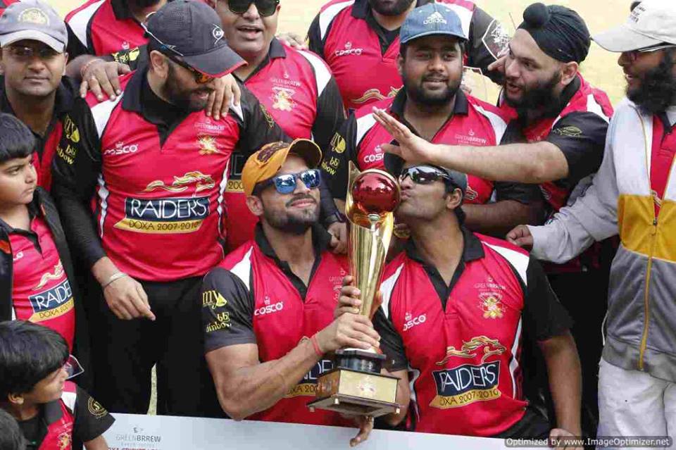 Final - Doxa Knights vs Doxa Raiders<br>
1st Innings -> Doxa Knights -  110/10 in 19.2 overs<br>
2nd Innings -> Doxa Raiders - 130/10 in 19.5 overs<br>
<br>
The Raiders batted first. They had a relatively decent start of the innings, with both their openers Mandeep Singh Rekhi and Ritesh Gupta scoring the 3rd highest and the highest runs in the innings respectively. For the Knights, Ash Gupta and Ajay Kumar both took 3 wickets.<br>
<br>
In the Knights' innings, Ash Gupta started the innings very well and put 44 runs on the board, but he was not supported by anyone on the other end. Prashant Vijay Kumar tried to resurrect the innings but his innings was short lived. In the end they were bowled out 20 runs short of the target. For the Raiders, Sameer Chaudhry took 4 wickets and Shourya Gopal took 3 wickets to help them lift the title.<br>
<br>
- Delhi Test House Man of the Match : Anshuman Gupta (Ash Gupta)<br>
- HAVELLS Maximum Sixes : Karan Trivedi<br>
- Hello Rice Best Fielder : Tarundeep Singh Kohli and Shourya Gopal<br>
- Supa Corn Maximum Wickets : Sameer Chaudhry<br>
- Injla Economical Bowler : Ajay Kumar<br>
<br>
With an astounding performance in the final, Ash Gupta took the top spot in the Top All-round performers with a total of 593 points (333 batting points, 190 Bowling Points and 70 Fielding Points).<br>
<br>
In the top Batsmen stats too, Ash Gupta took over as the best batsman in the tournament with 172 runs in tournament and highest number of 4's with 24. <br>
<br>
In the top bowlers stat, with a brilliant performance in the final, Sameer Chaudhry took over as the best bowler of the tournament. By the end, he had 12 wickets to his name with an economy of 5.08.<br>
<br>
This is it folks. We hope to serve you again in the future. Till then, keep bragging about your statistics among your friends and family.