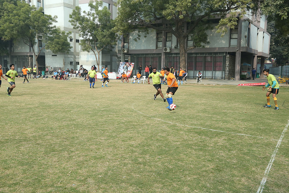 Match 11 - DOXA Blasters vs DOXA Giants