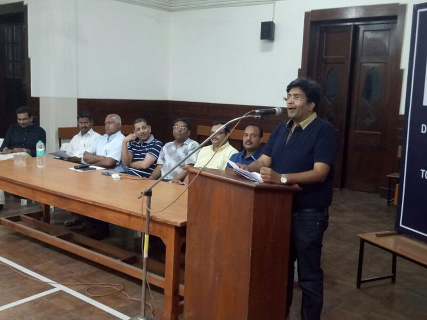 The DOXA AGM was held on 16th April 17 at 6:30pm in the Basil Miranda Hall, St Xavier's School.<br>
<br>
It was enthusiastically attended by DOXIANS ranging from batches 1969 to 2015.<br>
<br>
The formal part of AGM started with the Moderator, Fr Jose Phillip's address that was followed by the address of the President, Rohit Aggarwal and activities highlighted by the Secretary, Dinesh Goel. Subsequently the Treasurer, Prashant Jain presented the accounts for the year concluded.<br>
<br>
The AGM went on very smoothly with interaction between the attendees and the DOXA EC.<br>
<br>
Same Council was retained for another term with an addition of a SPORTS COMMITTEE consisting of Sumit Puri, Amarjit Sahni and Javed Khan to assist the existing SPORTS COORDINATORS Rakesh Jain and MSD.<br>
<br>
Celebrations in Dubai to mark the upcoming DOXA GOLDEN JUBILEE was announced by President Rohit Aggarwal was greeted with much applause.