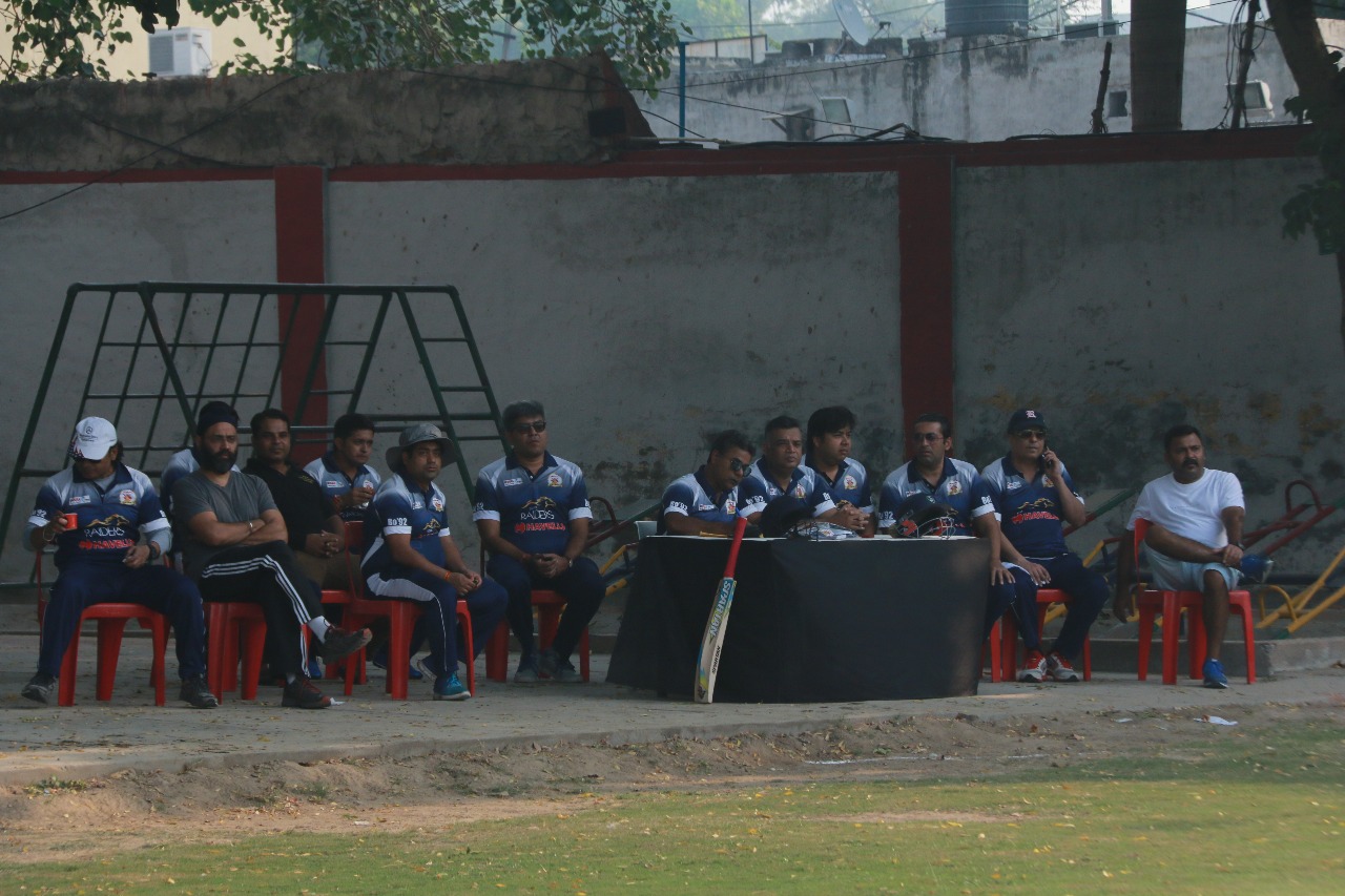 RAIDERS won the match by 7 wickets.